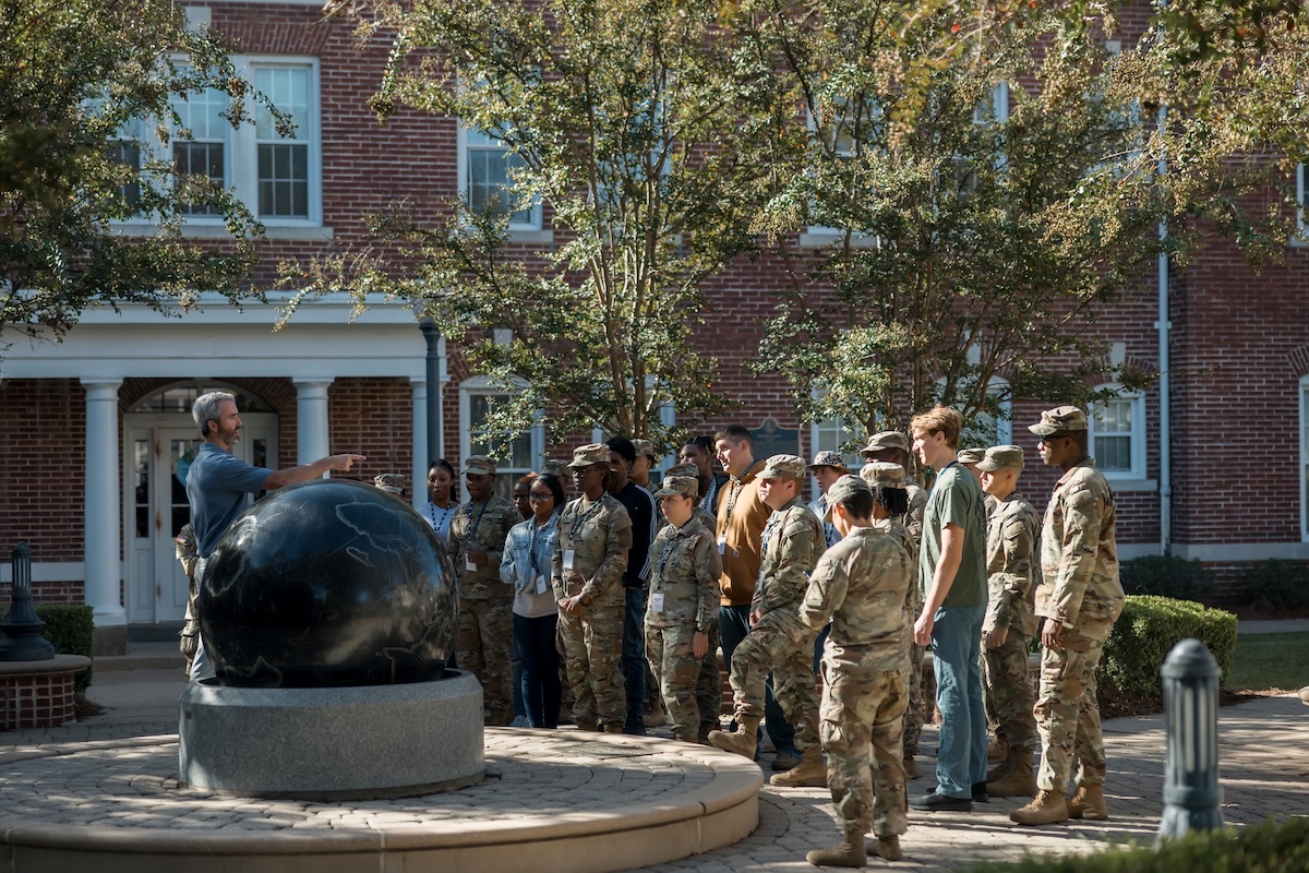 PreviewDay083.jpg