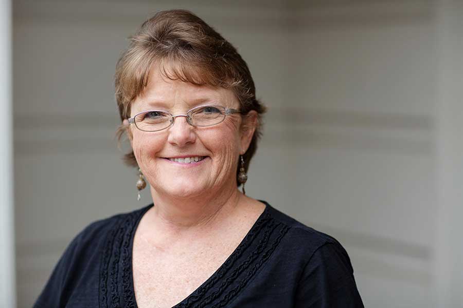 Shari Barnes, Community Service Center Director